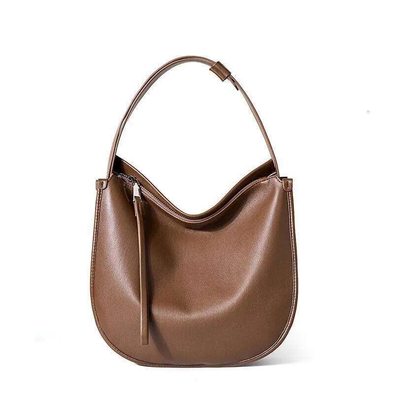 TAURUSCIAGA Genuine Leather Shoulder Women's Crossbody Bag, New Style, Large Capacity, Commuting Noble Temperament Bag