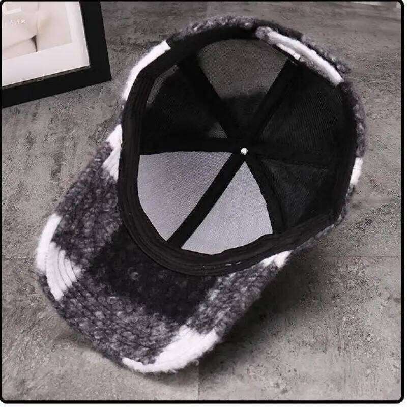 Autumn Winter Baseball Windproof Warm Hat Simple All-match Plaid Decorative Unisex Cap for Men & Women New Y260304