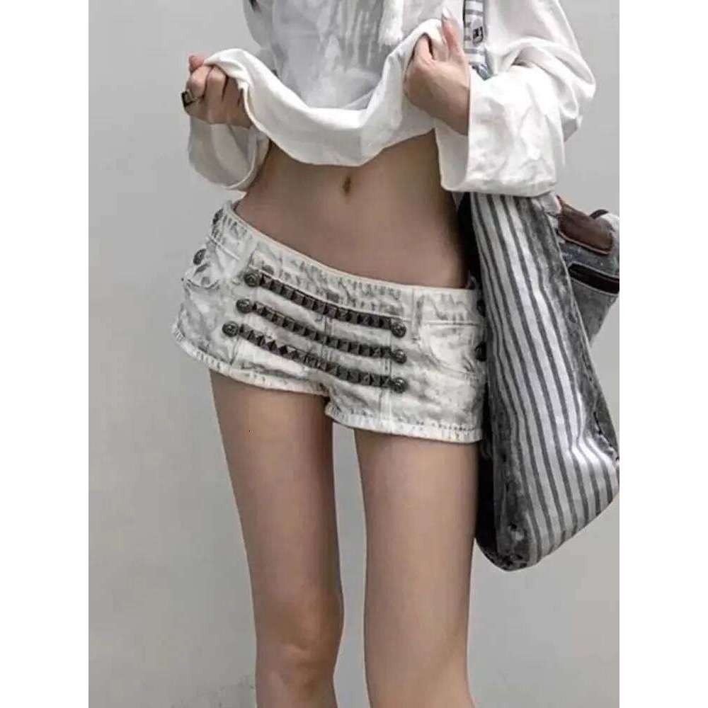 Y2k Vintage American Short Jeans Women Casual Sexy Rivet Button Streetwear Retro Solid Color Bodycon Summer Patchwork Shorts XJ260305
