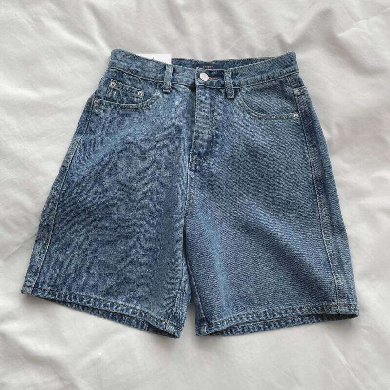 Retro Simple Wide-leg Denim Shorts. New Summer Fashion High-waisted, Loose and Casual Comfortable Mid-length Jeans for Women XJ260305