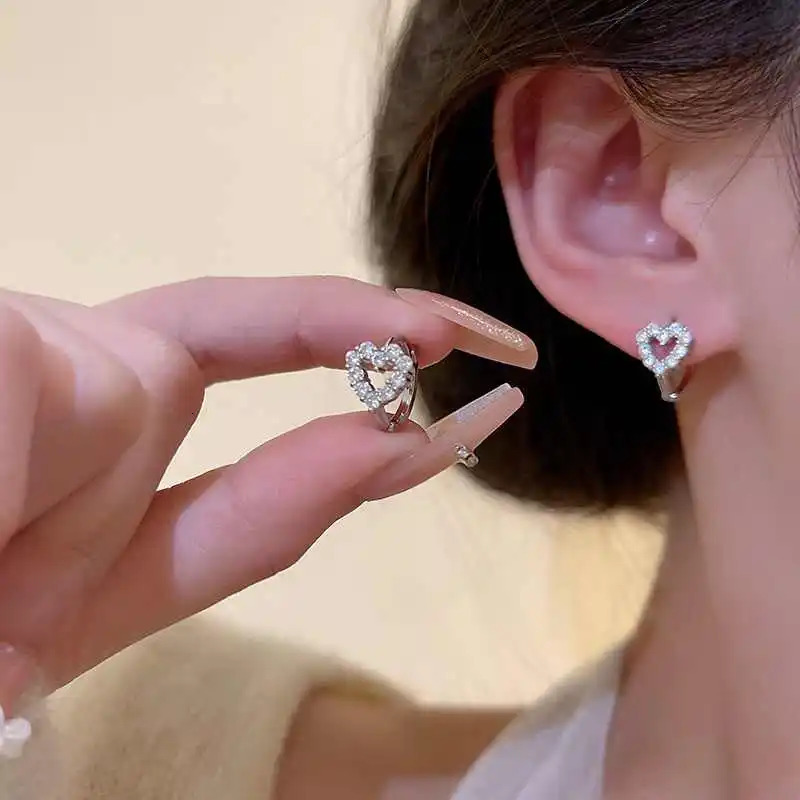 Lnngy Cute Hollow Heart Hoop Earring For Women 925 Sterling Silver Shiny Stud Earrings Fashion Ear Buckle Jewelry 260303