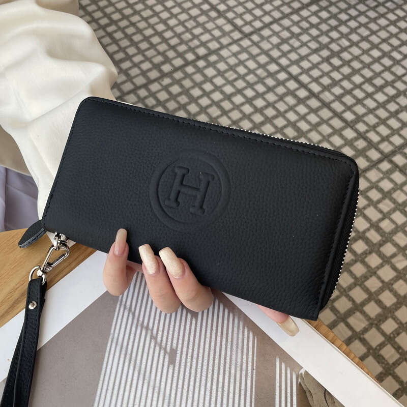 Genuine Leather Long Wallet for Women 2025 New Large Capacity Multi-Card Slot High-End Clutch Wrist Phone Bag with Zipper