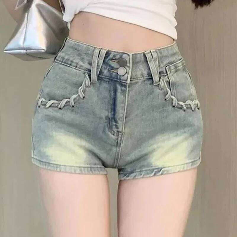 Stylish Weaving Pockets Women Jean New Korean Light Blue Skinny Slim Hot Pants Streetwear Washed Distressed Denim Shorts XJ260305