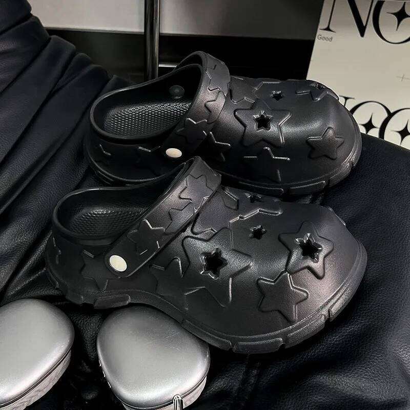 Women Fashion Clogs Summer Platform Slippers Cute Star Style Garden Shoes Thick Sole Girls Home Beach Slides Street Sandals