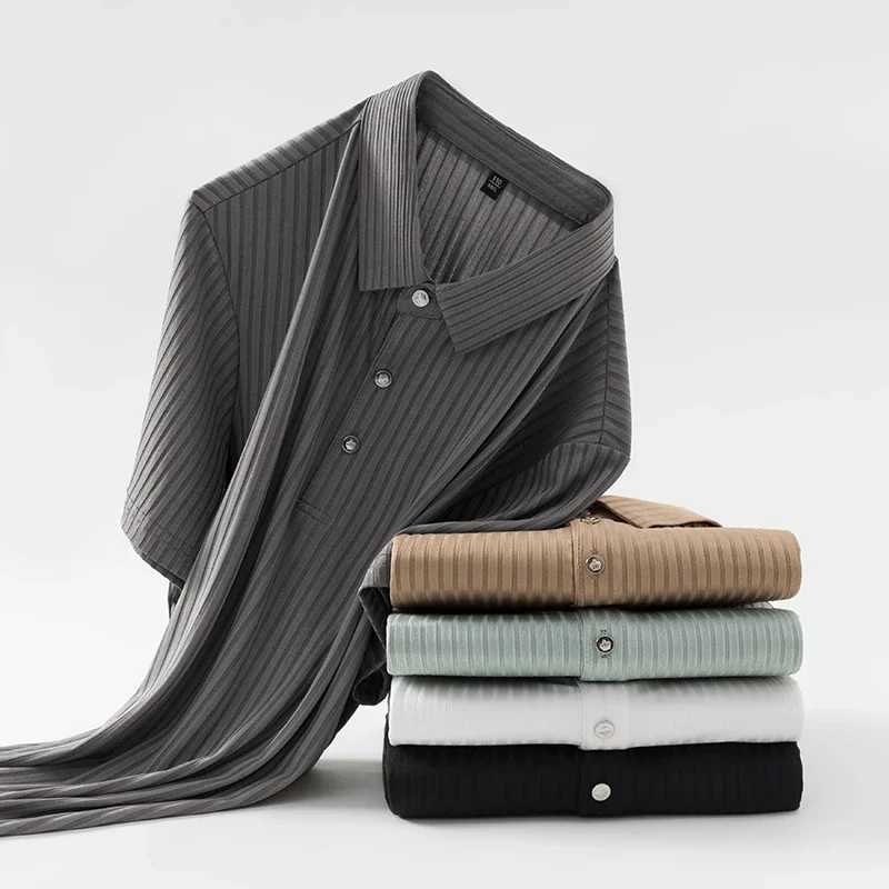 2025 New Mens Casual Fashion Striped Short SLeeved Collar Shirt Breathable and Comfortable Summer Versatile T-shirt M260305