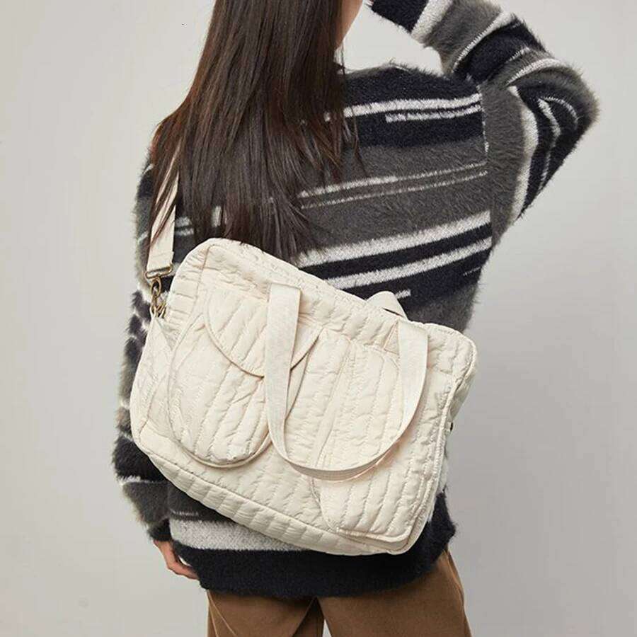 large Capacity Lightweight Multi Compartment Design Baby Diaper Suitable for Storing Bottles Diapers and Clothing Mommy Bag Z260304