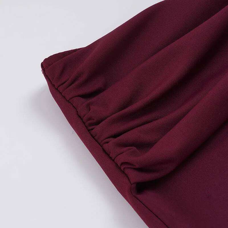 2026 New Women's Sexy Burgundy Pleated Metal Buckle Low Waist Slim Casual Shorts XJ260305