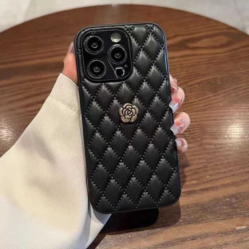 Luxury Quilted Leather Phone Case with 3D Metal Camellia For iPhone 17 16 15 14 13 12 Pro Max 15 16 Plus | Premium Fashion CoverT260305