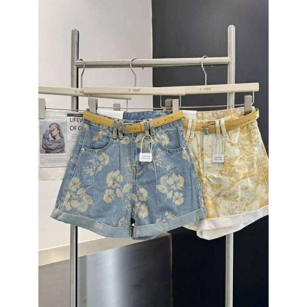 2025 Summer New Personalized Printing A-word Denim Loose Wide-footed Hot Pants Cargo Shorts Women XJ260305