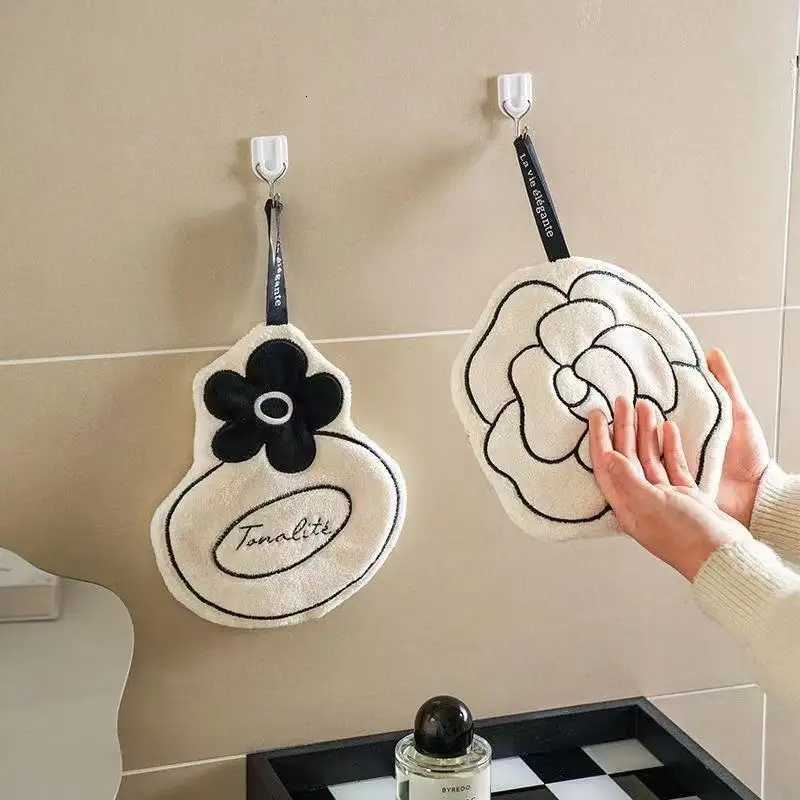 French Camellia Coral Fleece Hanging Hand Towel for Kitchen Bathroom Ideal Gift for FriendsT260305