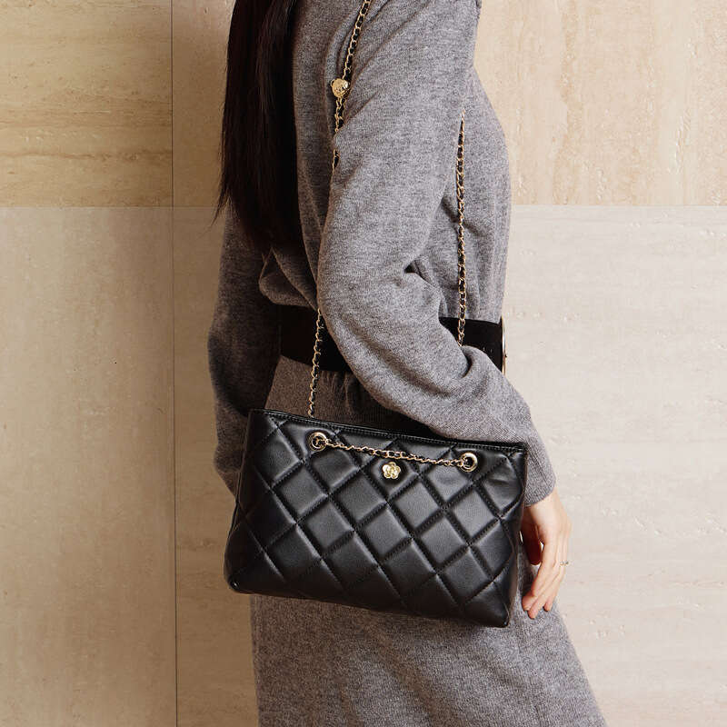 Luxury Shoulder Bags Totes Hobo Large Capacity Genuine Leather Women S Winter New Trendy Fashion Single Crossbody Ins Versatile Chain Bag SENYY