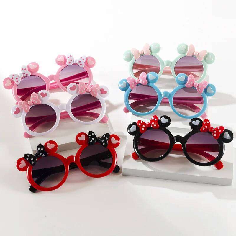 Cartoon children's sunglasses, trendy for boys and girls, baby cartoon sunglasses Z260305