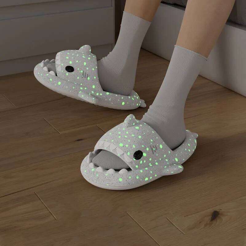 Luminous Shark Slippers Couples Fashionable Home & Beach Summer Shoes Cute Glow-in-the-Dark Cartoon Design for Men And Women