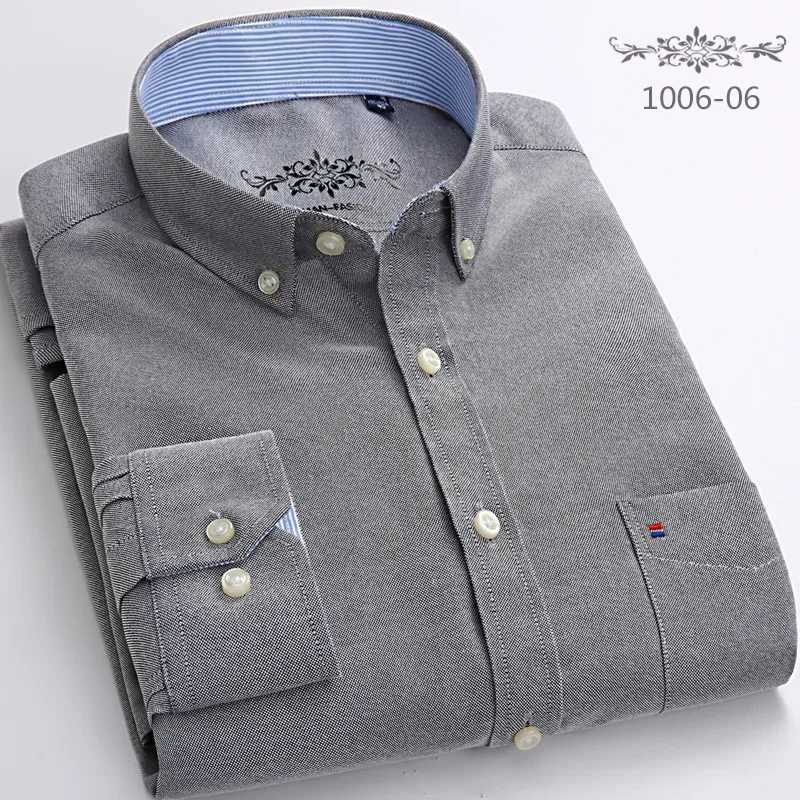 Mens long sleeved Oxford plaid striped casual shirt with front chest pocket regular fit button style thick neck work shirt M260305