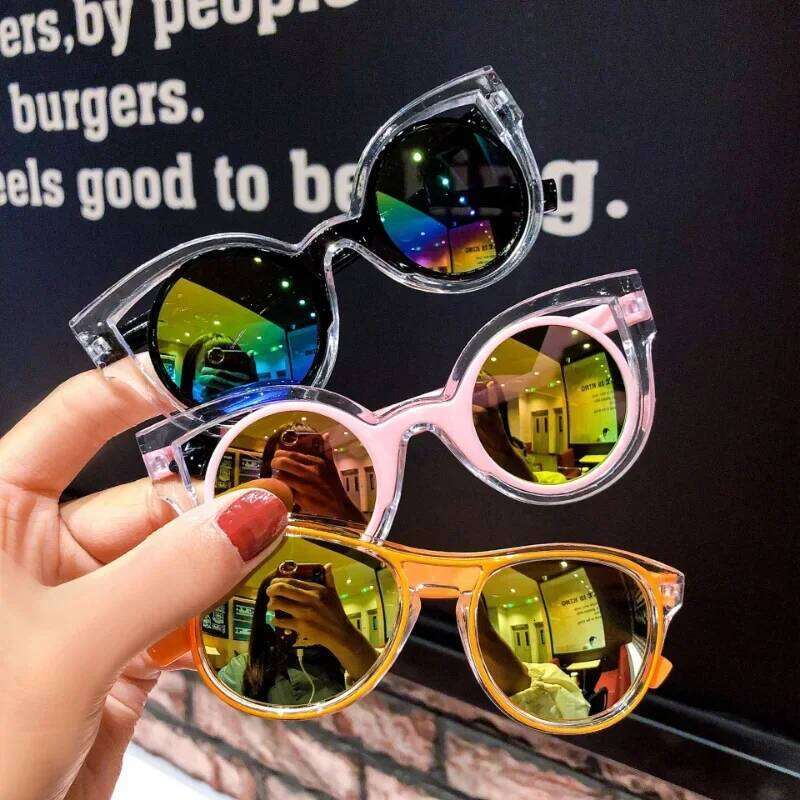1pc Children UV400 Frame Cool Sunglasses Outdoor Kids Cute Girls and Boys Summer Beach Holiday Eyewear New Z260305