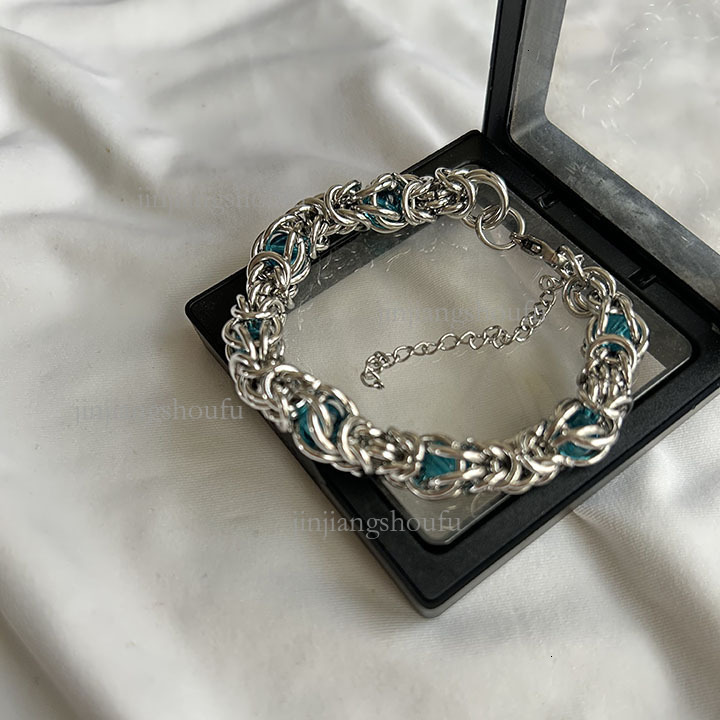 2026 Designer Stainless Steel Bracelet Luxury Brand Europe And America Male And Female Couple Cuban Chain Simple Fashion Titanium Steel Bracelet Trend