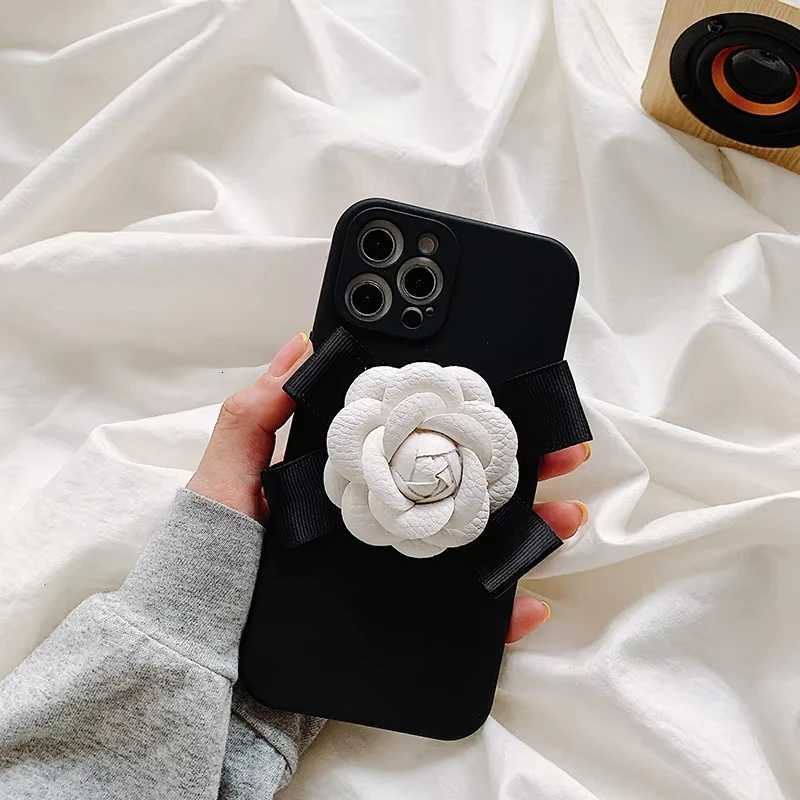 Luxury 3D Camellia Rose Silicone Phone Case with Pearl Bracelet Lanyard For iPhone 16 15 14 Plus 13 12 11 Pro Max | Anti-drop CoverT260305