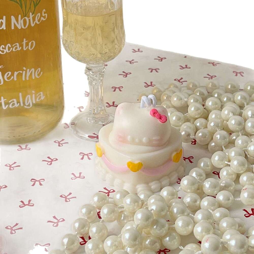 KT Cute Ice Cream Cake Scented Candle Niche High-end Ornament Birthday Gift Souvenir Photography Prop W260305