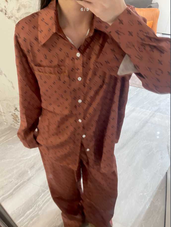 Womens Blouses Shirts striped Logo-embroidered pants and Blouse Set Womens Short Set Fashion Woman 2 pieces Female Beautiful casual Shirt trousers