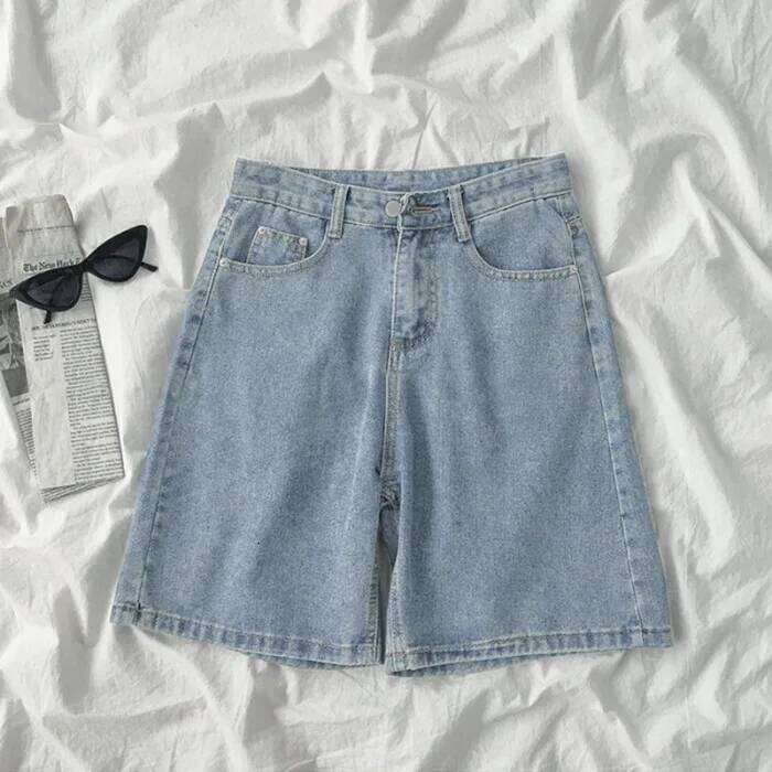 Retro Simple Wide-leg Denim Shorts. New Summer Fashion High-waisted, Loose and Casual Comfortable Mid-length Jeans for Women XJ260305