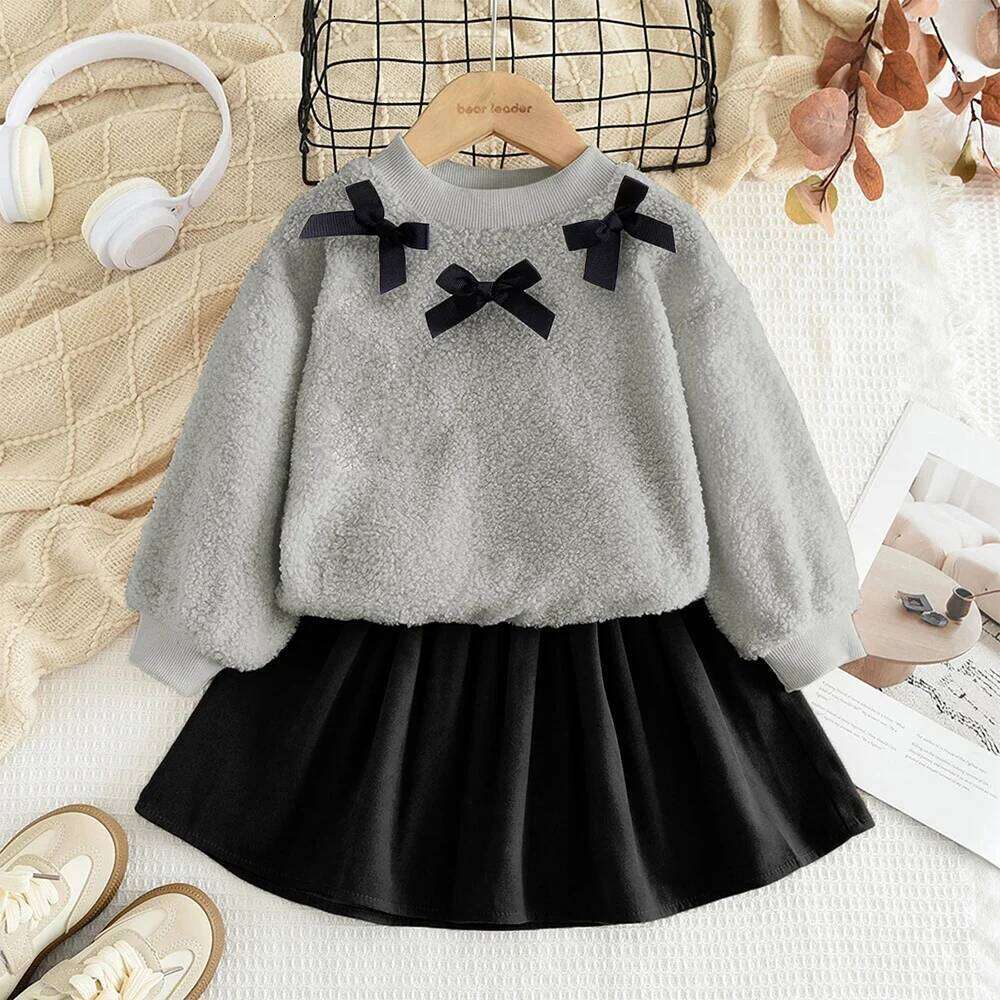 Bear Leader Autumn Winter Korean Version Beige Girls' Set Casual Kids Clothes Bow Fleece Long Sleeved Top + Black Short Skirt Z260304