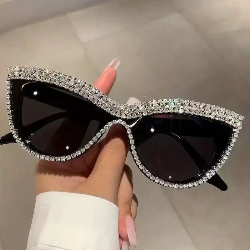 2026 New Designer Luxury Brand Handmade Cat Eye Diamond Inlaid New Non Prescription Glasses Fashion Glasses Frame Personalized Sunglasses Photo Concav