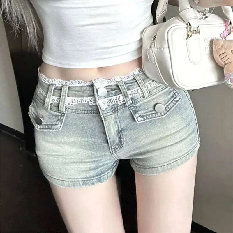 Fashion Lace Low-Waist Jean Female 2026 Summer New Vintage Slimming Tight Shorts Korean Light Blue Denim Short Pants XJ260305