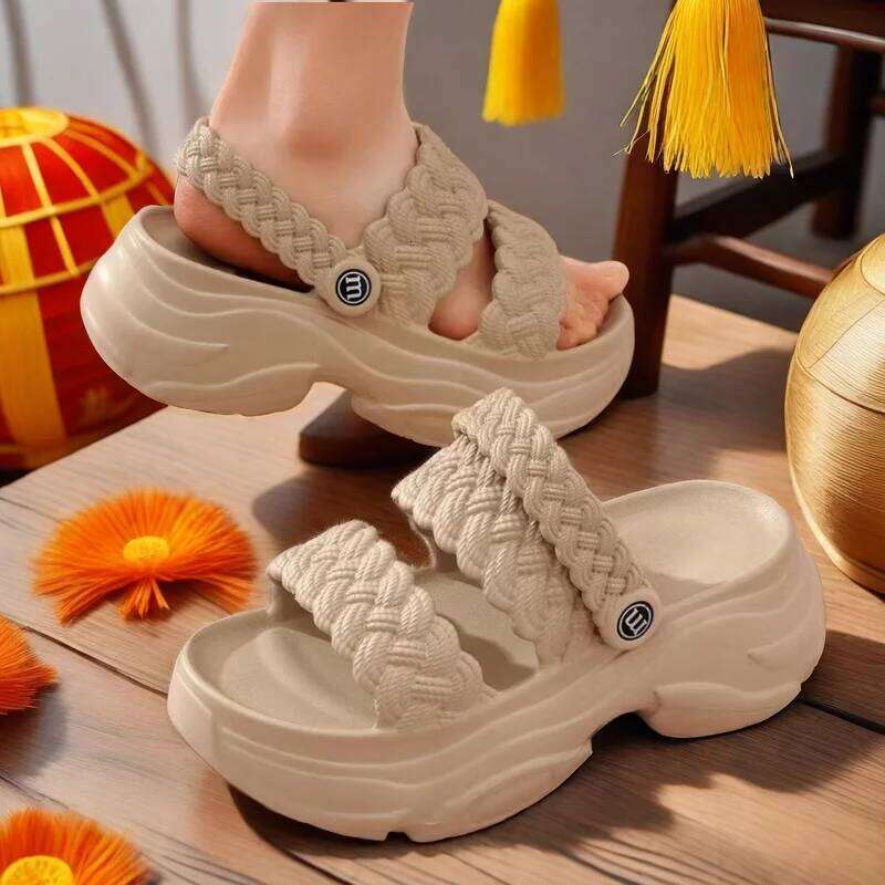 2026 New Summer Platform Shoes Woman Leisure Sandals Thick Sole Soft EVA Female Home Street Slippers Girls Student Beach Sandal