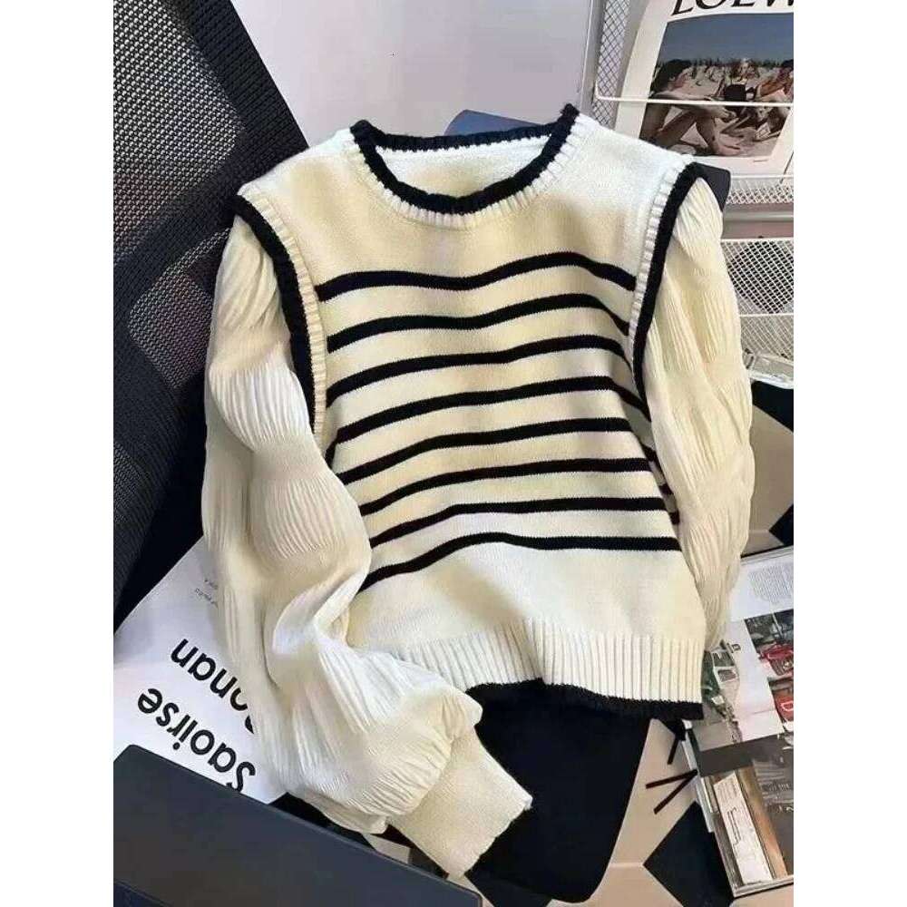 2025 Women Black and White Striped Fake Two-Piece Knitted Sweaters Autumn Winter Korean Soft Glutinous Pullover Sweater Female XJ260305
