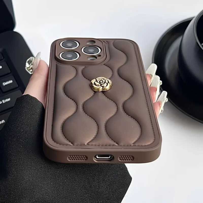 Leopard Print Camellia Pearl Wristband Phone Case For iPhone 16 Pro 15 Plus 14 13 12 11 | Full-Body Anti-Drop Soft CoverT260305