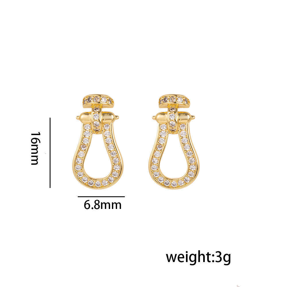 Women's Versatile And Sophisticated Horseshoe Buckle Earrings With Micro-inlay