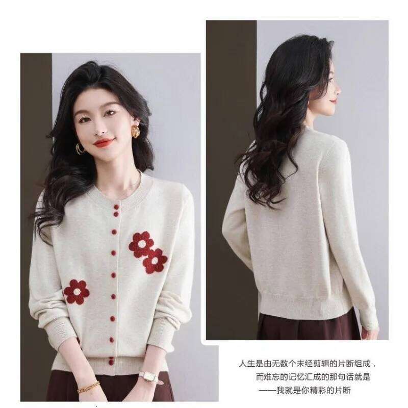 Flower Contrast Color Knitted Cardigan Round Neck Sweater Jacket Women's Top XJ260305