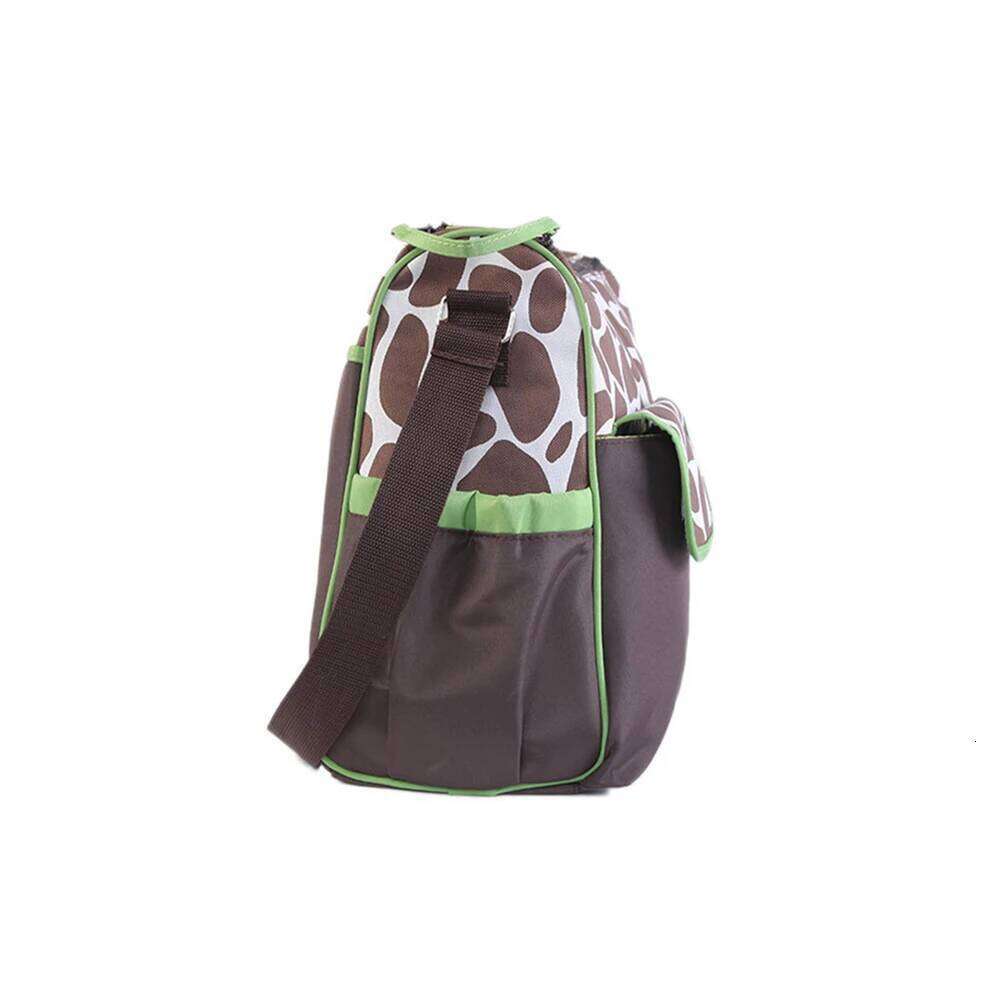 Fashion cartoon giraffe mommy large capacity multifunctional oblique span one shoulder mother-and-baby diaper bag Z260304