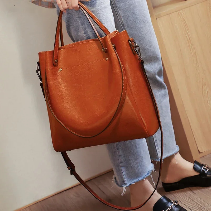 Womens Cow Genuine Leather Handbags Lady Vintage Retro Cowhide shoulder Bag Ladies large capacity multiple Pockets Lady 260306