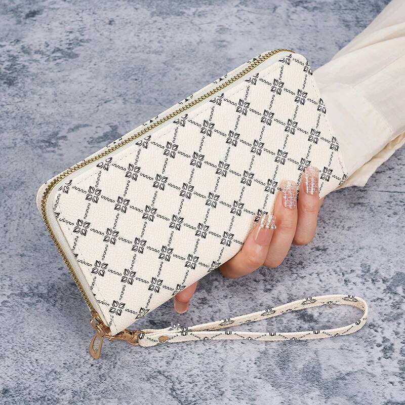New niche European and American trend printing long large-capacity multifunctional wallet clutch bag C260304