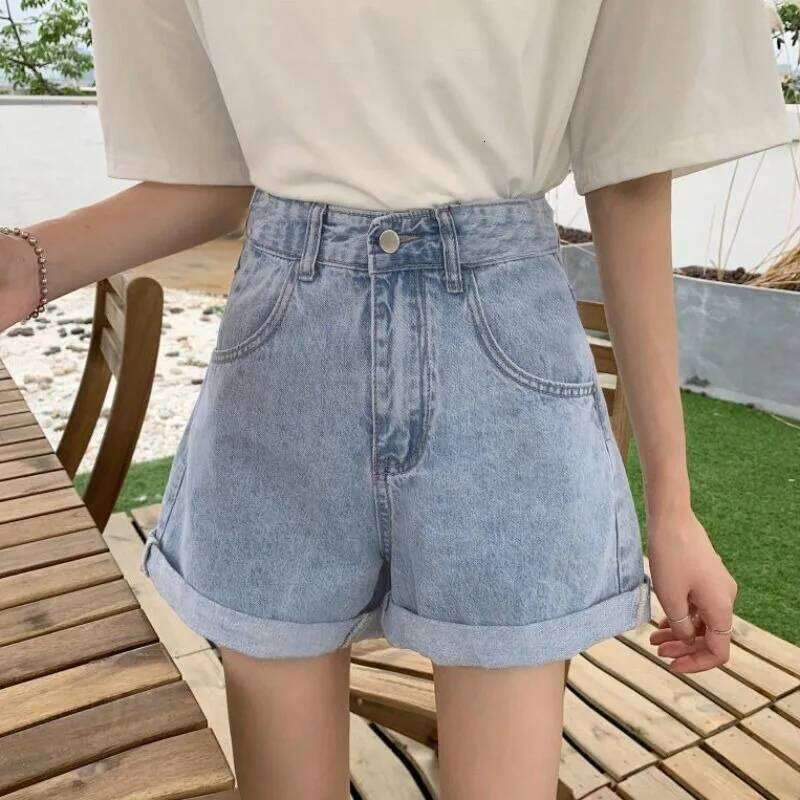 Women's high waisted denim shorts women's summer new A-line spicy girl looks slim, wide leg loose white hot pants trendy XJ260305
