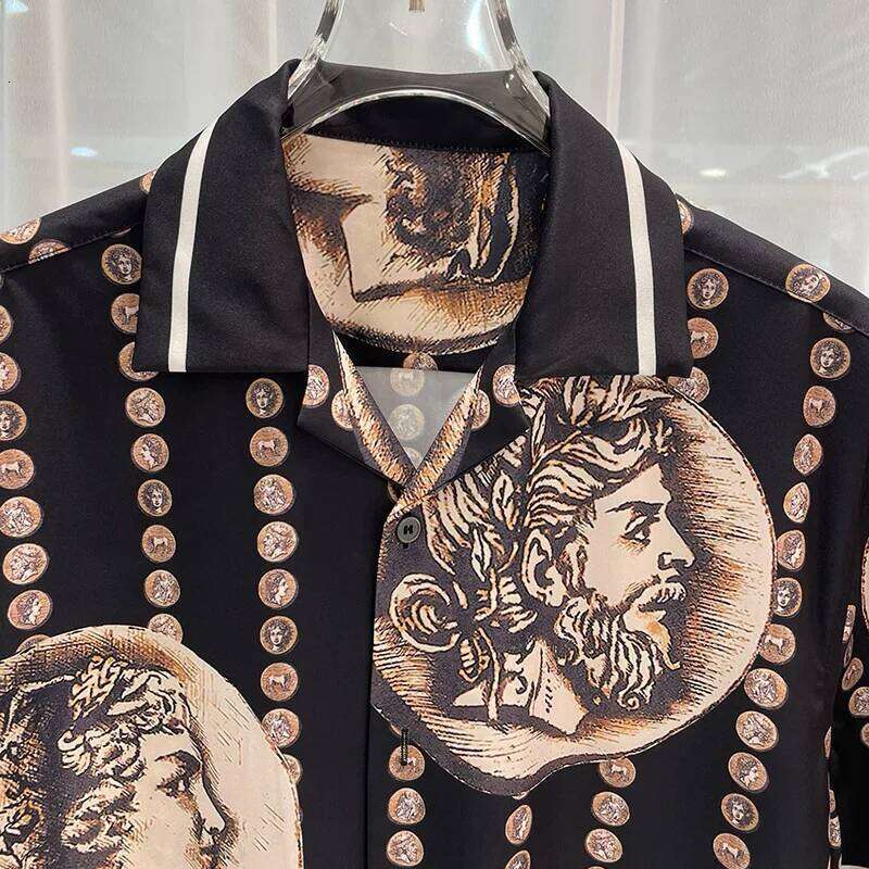 Luxury Vintage Men Short Sleeve Casual Royal Pattern Character Ditital Printing Social Party Shirts Chemise Homme De Luxe