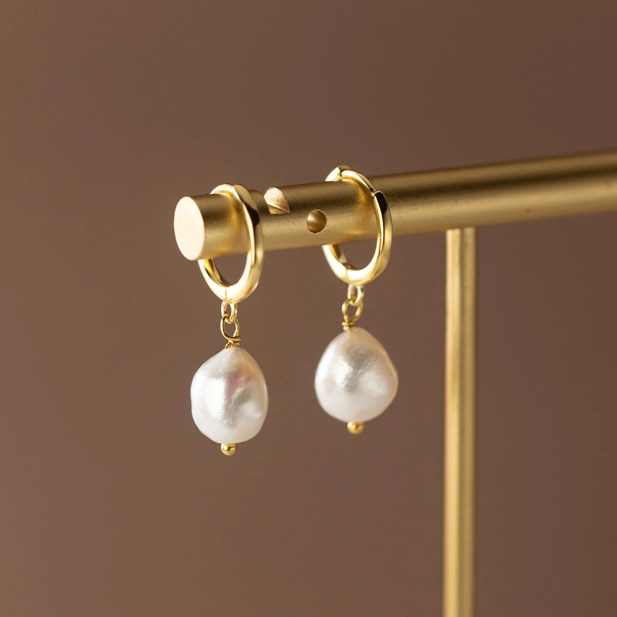 Modian 925 Sterling Silver Baroque Pearl Ear Buckles For Women Trendy Bright Simple Hoop Earrings Fine Jewelry Gift 260303