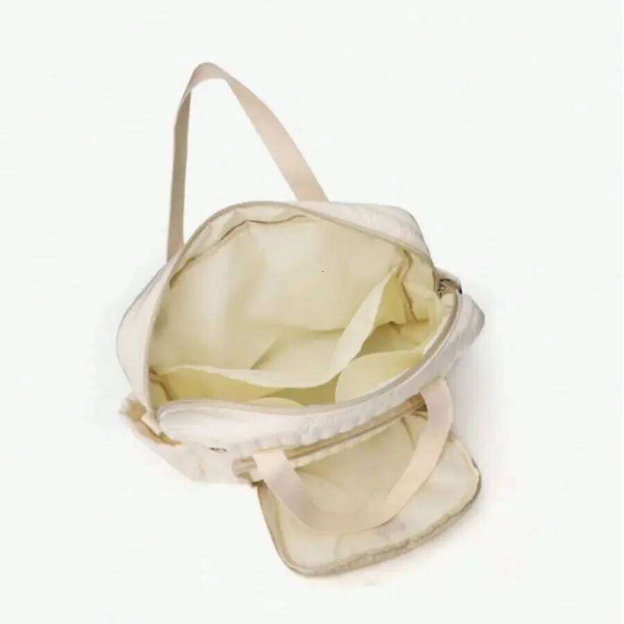 Korea Style Newborn Baby Care Mummy Shoulder Bag Embroidery Quilted Stroller Diaper Storage Organizer Large Handbags Z260304