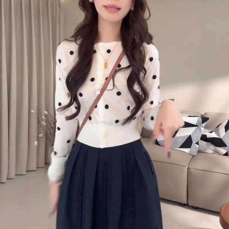 Fashionable Polka-dot Knitted Cardigan Long-sleeved Women's Autumn 2025 New Slim Fit Versatile Top XJ260305