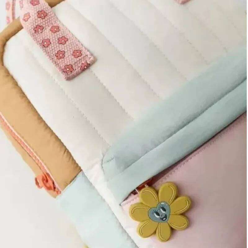 New Lightweight Backpack Shopping Children's Cute Sunflower Pendant with Colorful Small School Bag Z260304