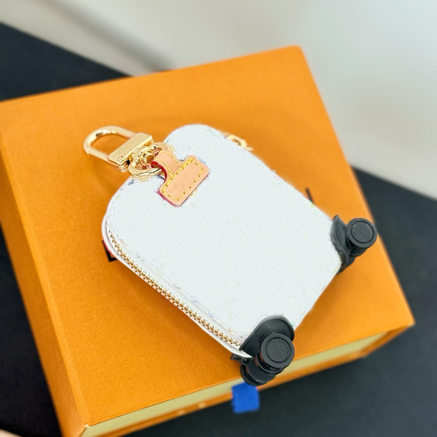 Bag Charms Keychain Designer Luxury Wallet Headphones Classic Brand High-quality Mens Leather Classics Purses Luxury Keychains Gift