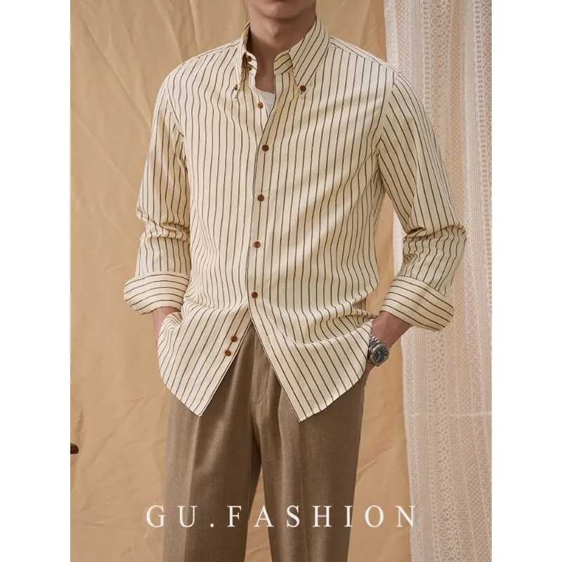 Retro British Striped Long-sLeeved Casual Corduroy Shirt Autumn Mens Business Slim Cardigan M260305