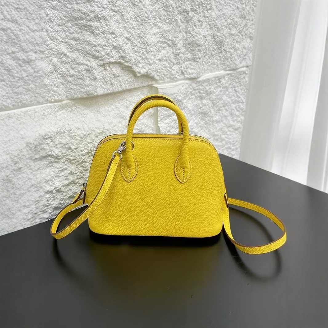 2026 Women's Yellow Handbag, High-end Bowling Bag, Fashionable Light Luxury Crossbody Luxury Handbag Bag, Shell Bag Wholesale