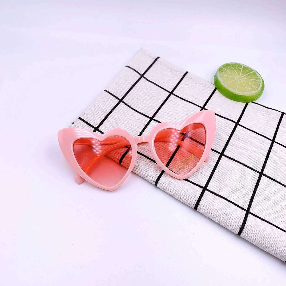 New Peach Heart Frame Fashion Personality Boys and Girls Children's Glasses Sunglasses Outdoor Sunvisor Z260305