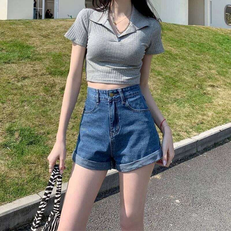 Women's high waisted denim shorts women's summer new A-line spicy girl looks slim, wide leg loose white hot pants trendy XJ260305