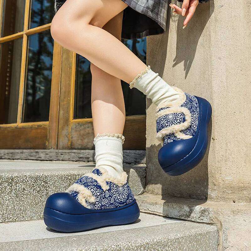 2025 New Chinese Flower Style Winter Warm Woman Indoor Street Slippers Soft EVA Waterproof Girls Home Floor Platform Shoes