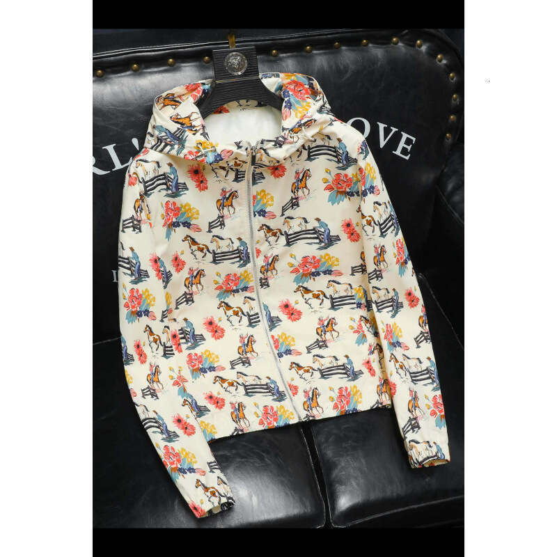 American European Style High-End Trendy Casual Zodiac Hooded Jacket For Men Fashionable Horse Year Clothing Spring And Autumn New Model Luanyun