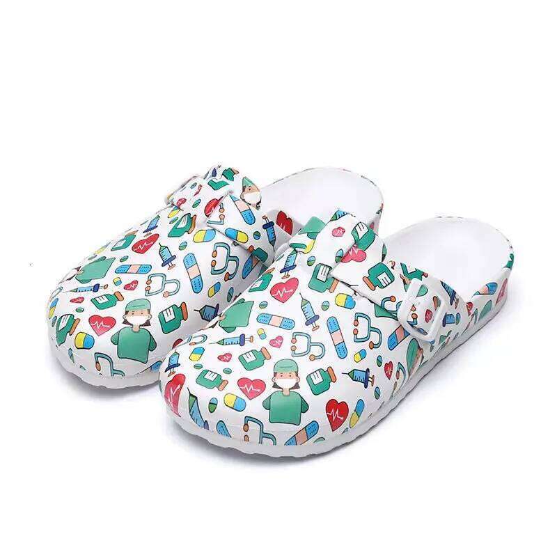 Medical Shoes EVA Laboratory Doctor Clogs Non-slip Nurse Surgical Slides Casual Beach Womens Indoor Work Slippers
