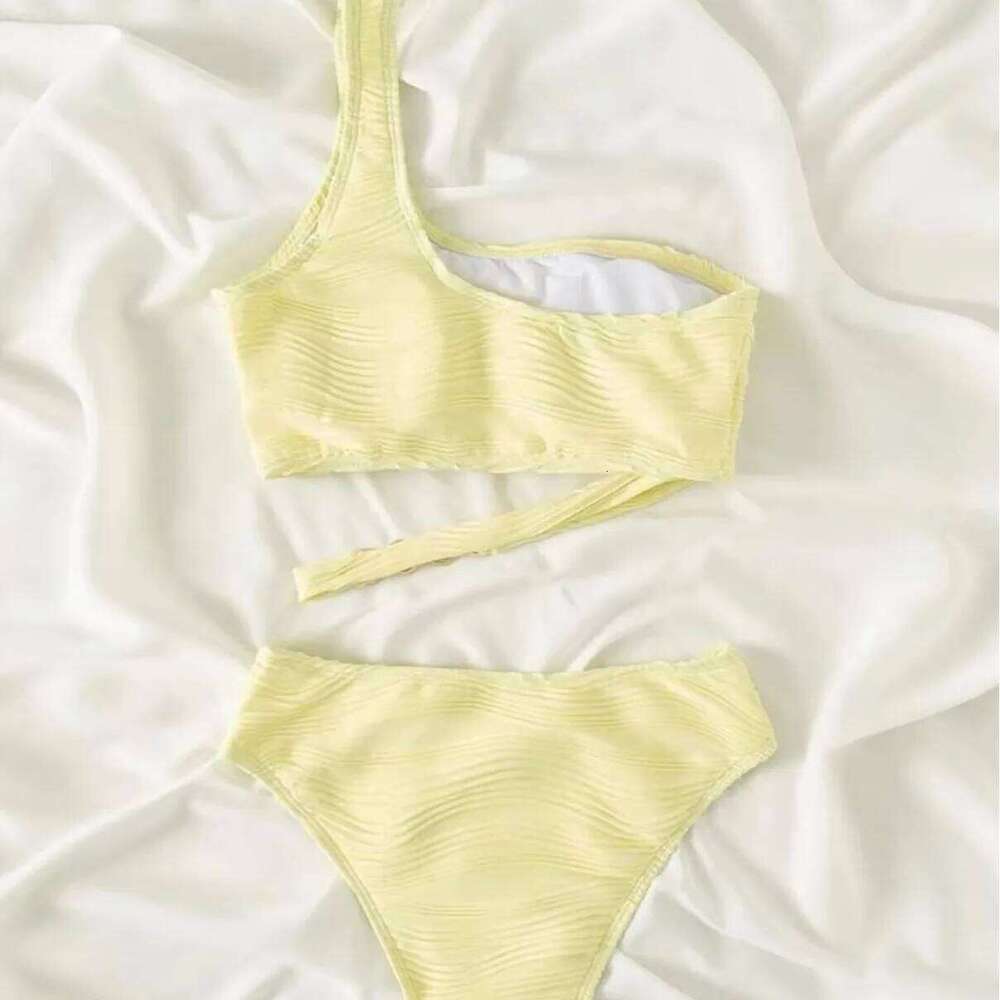 Sexy One Shoulder Wrinkled Metal Ring Women Swimwear Female Swimsuit Two-pieces Bikini set Bather Bathing Suit Swim Y260303